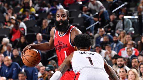  ??NBA杯-鮑威爾30分 哈登23+7 快船19記三分輕取開拓者